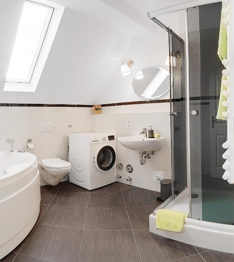 Ferienwohnung Julia Suhl Bagian luar foto