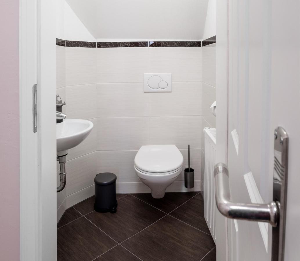 Ferienwohnung Julia Suhl Bagian luar foto